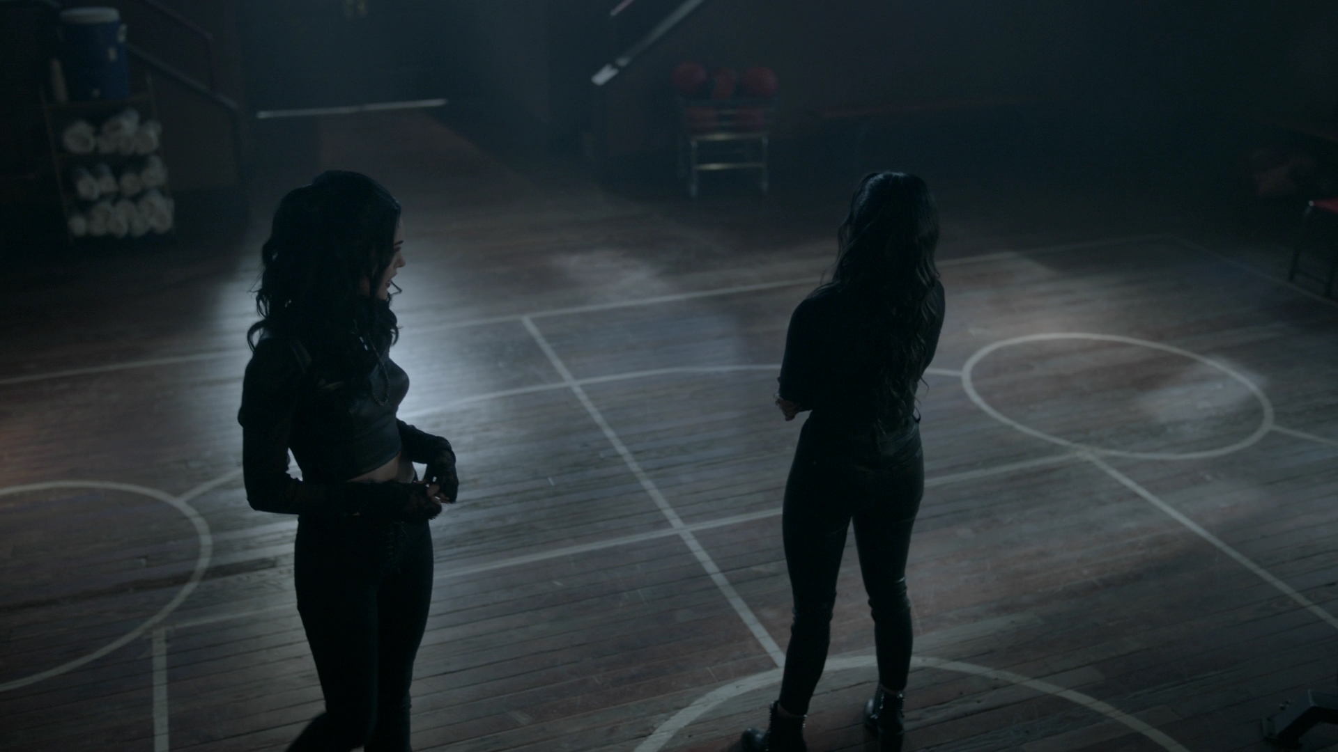 VampireDiariesWorld-dot-nl_Legacies4x07SomeplaceFarAwayfromAllThisViolence1556.jpg