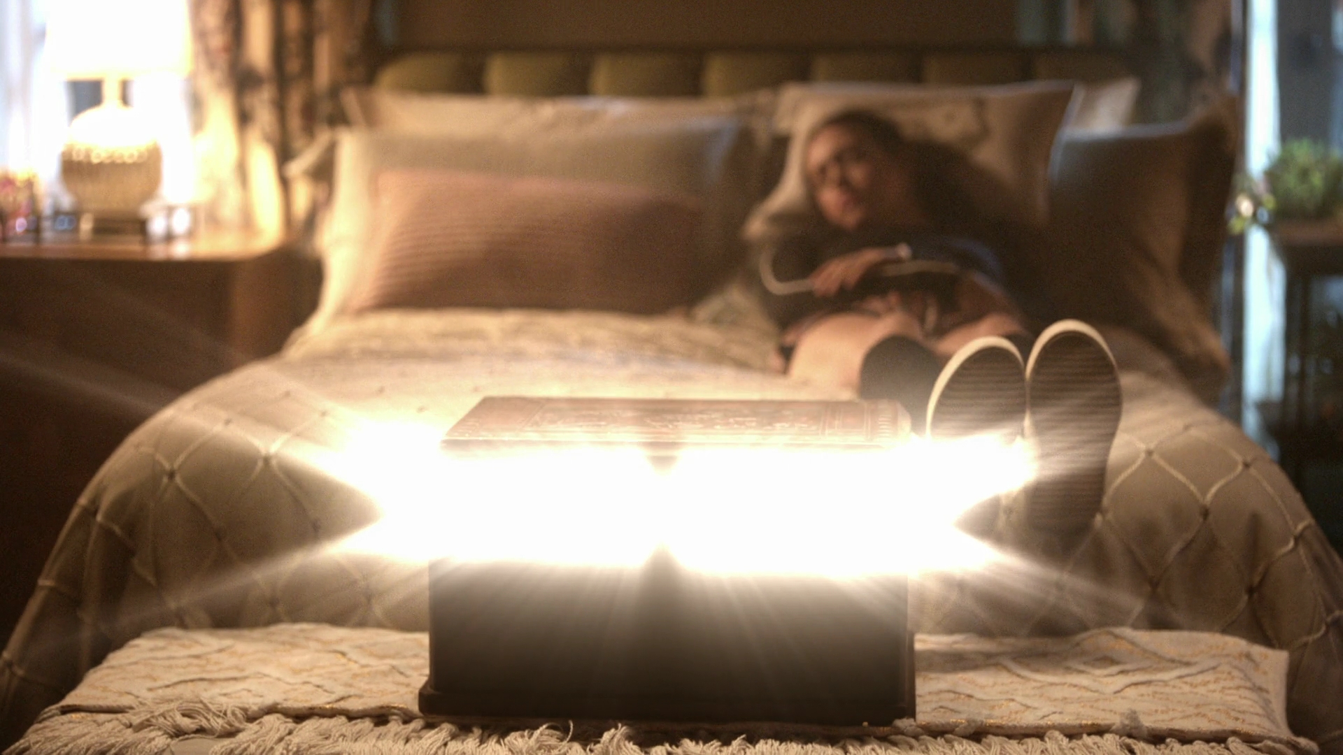 VampireDiariesWorld-dot-nl_Legacies4x07SomeplaceFarAwayfromAllThisViolence2406.jpg