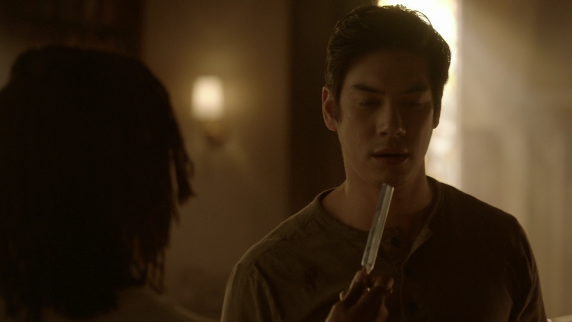 vampirediariesworld-dot-nl_Legacies4x10TheStoryOfMyLife1593.jpg