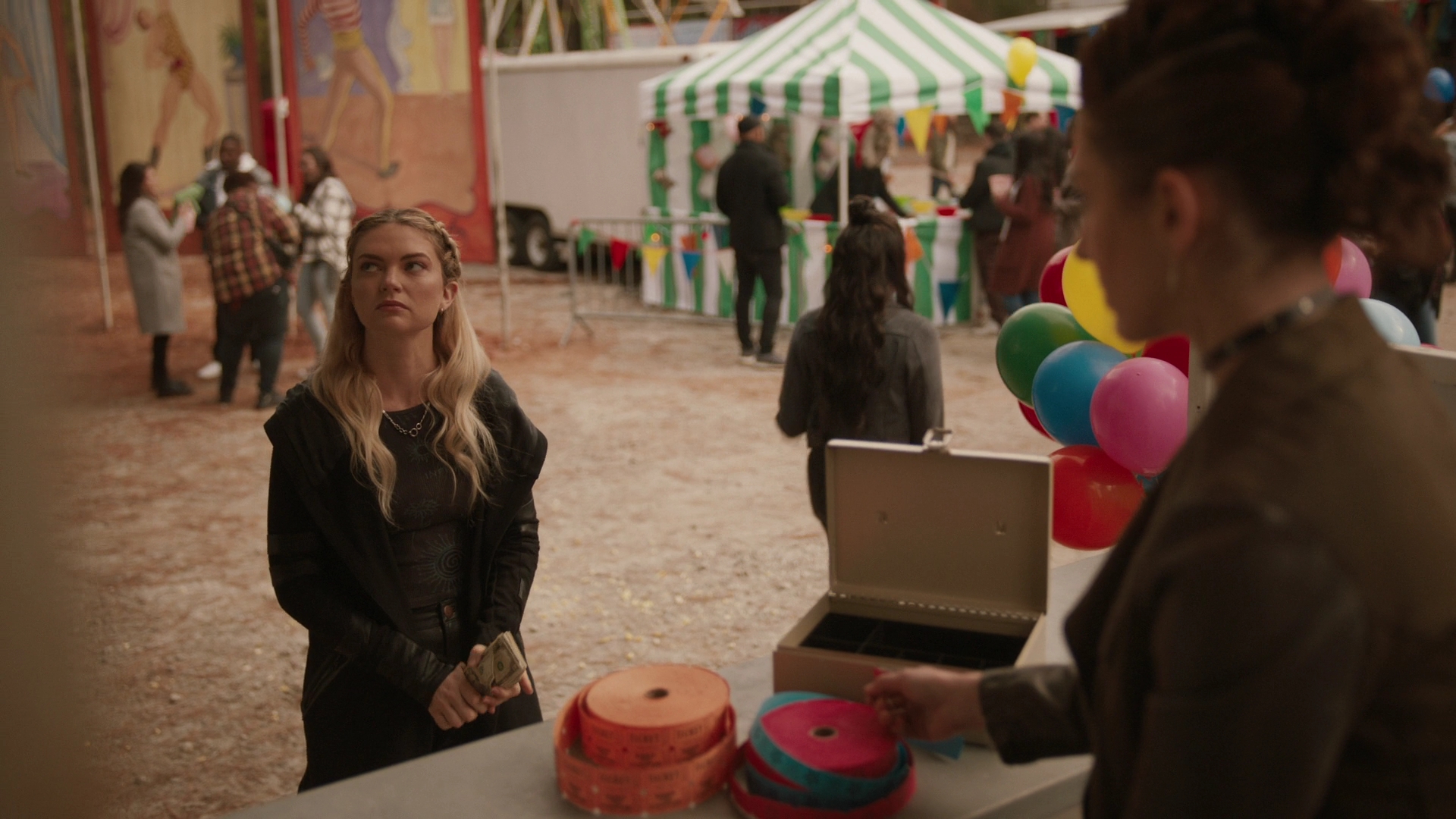 VampireDiariesWorld-dot-nl_Legacies4x11FollowTheSoundOfMyVoice0353.jpg