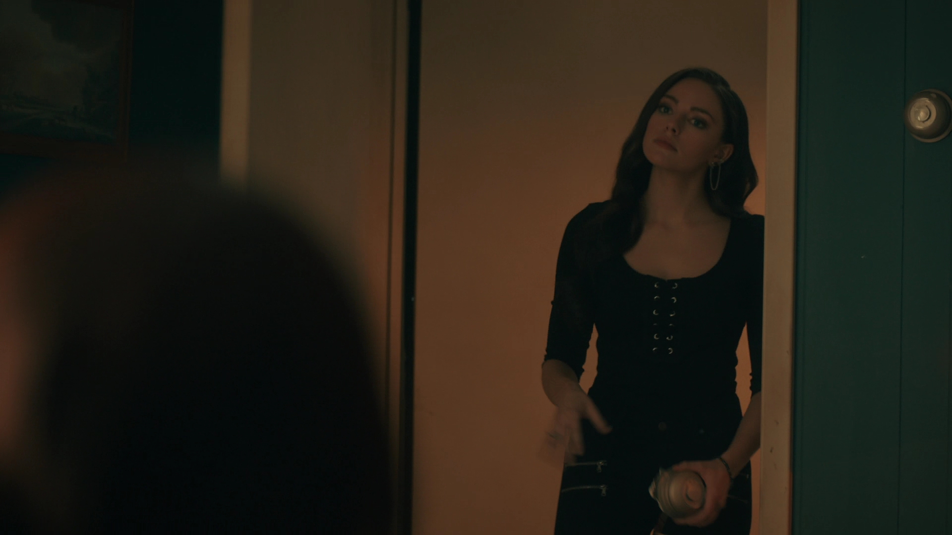 vampirediariesworld-dot-nl_Legacies4x12NotAllThoseWhoWanderAreLost1184.jpg