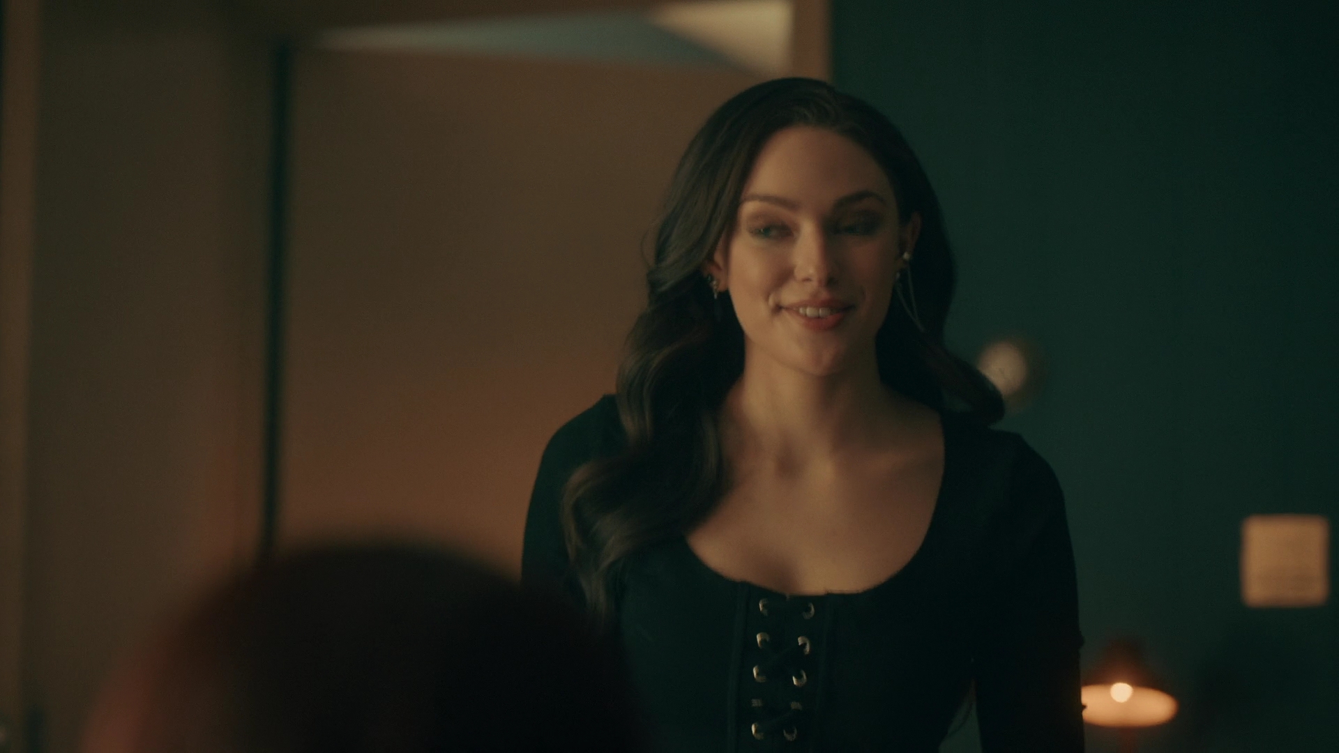vampirediariesworld-dot-nl_Legacies4x12NotAllThoseWhoWanderAreLost1192.jpg