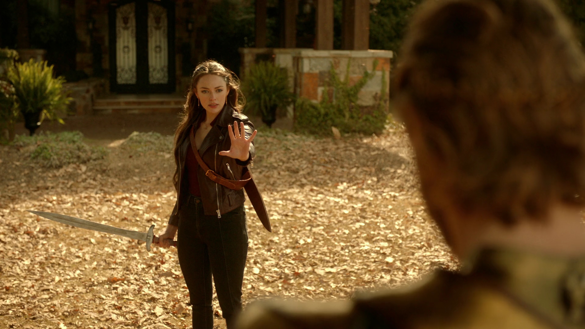 VampireDiariesWorld-dot-nl_Legacies4x16IWouldntBeStandingHereIfItWerentForYou1888.jpg