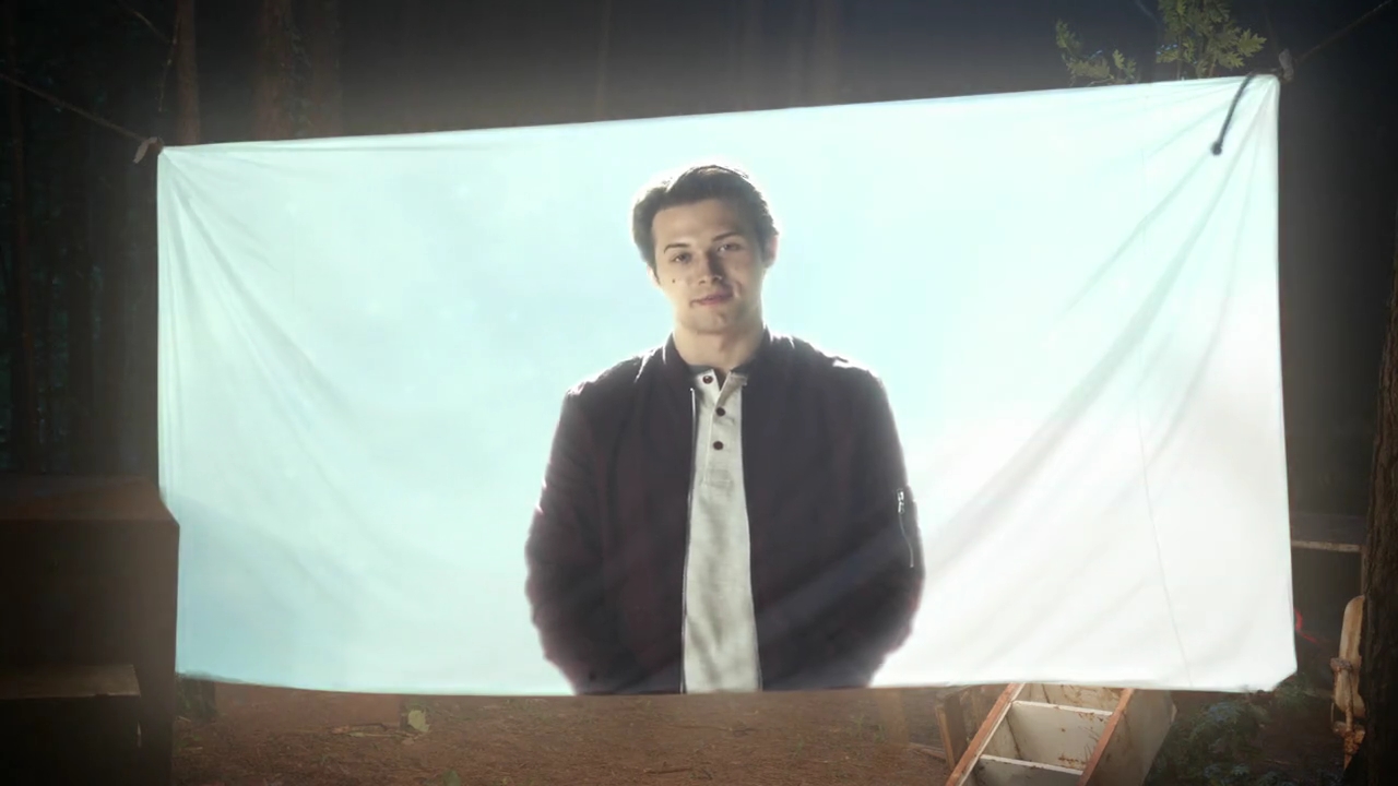 VampireDiariesWorld-dot-nl_Legacies4x20JustDontBeAStrangerOkay1631.jpg