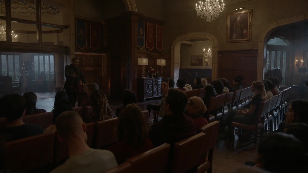 VampireDiariesWorld-dot-nl_Legacies4x20JustDontBeAStrangerOkay2028.jpg