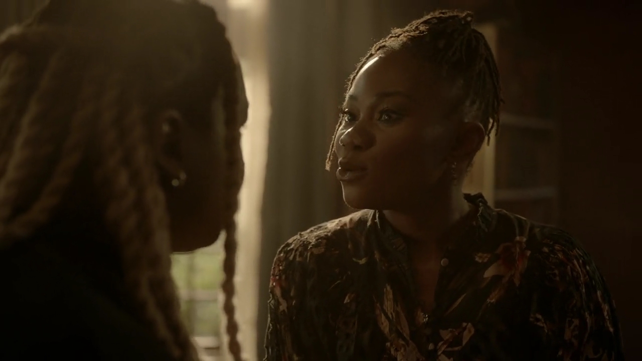 VampireDiariesWorld-dot-nl_Legacies4x20JustDontBeAStrangerOkay2205.jpg