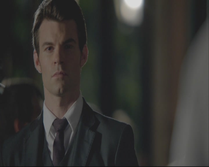 VampireDiariesWorld-dot-org_TheOriginals1x01AlwaysAndForever-deletedscene0118.jpg