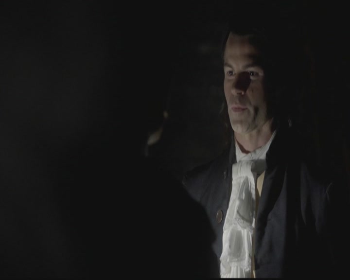 VampireDiariesWorld-dot-org_TheOriginals1x01AlwaysandForever0119.jpg