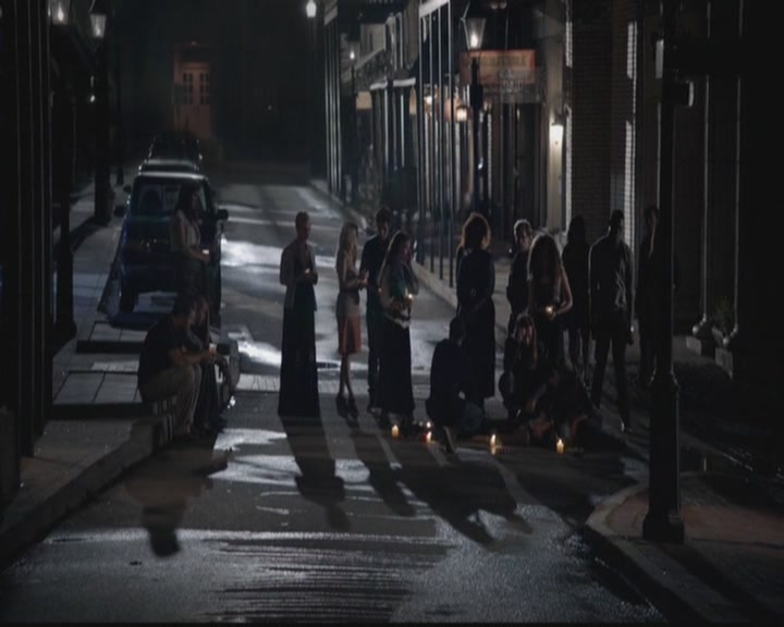 VampireDiariesWorld-dot-org_TheOriginals1x01AlwaysandForever0360.jpg