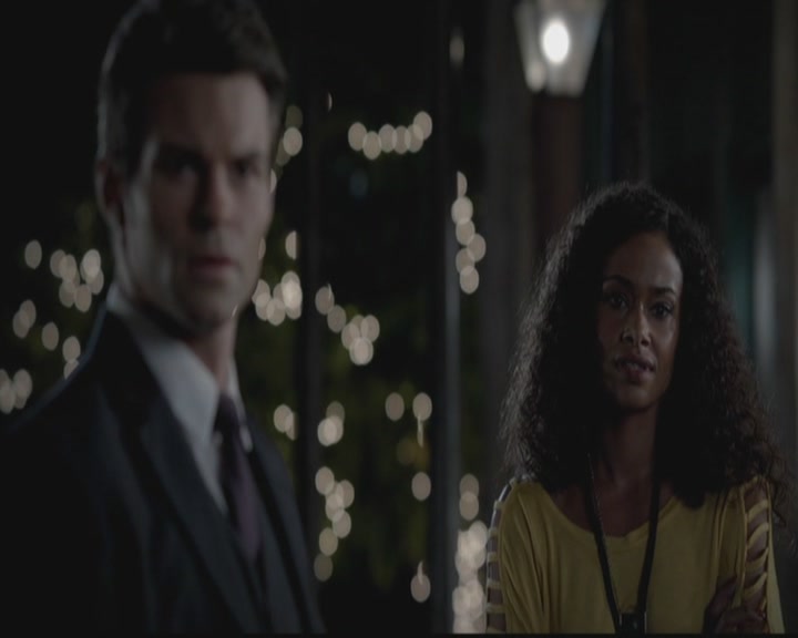VampireDiariesWorld-dot-org_TheOriginals1x01AlwaysandForever0374.jpg