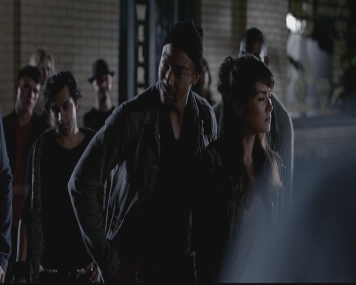 VampireDiariesWorld-dot-org_TheOriginals1x01AlwaysandForever0485.jpg