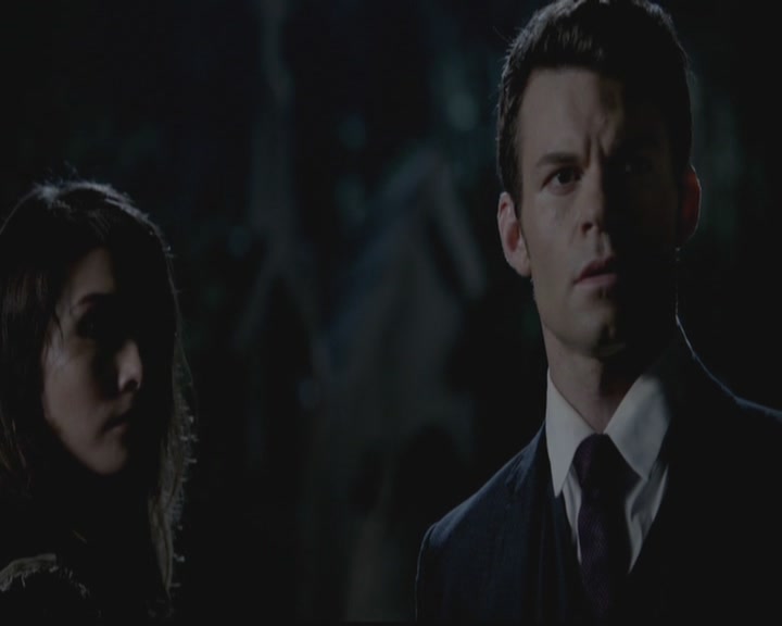 VampireDiariesWorld-dot-org_TheOriginals1x01AlwaysandForever0766.jpg