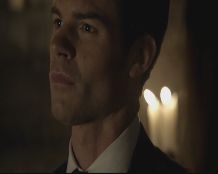 VampireDiariesWorld-dot-org_TheOriginals1x01AlwaysandForever0909.jpg