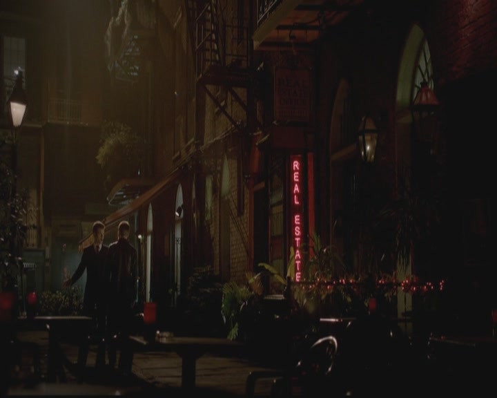 VampireDiariesWorld-dot-org_TheOriginals1x01AlwaysandForever1357.jpg