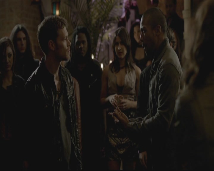 VampireDiariesWorld-dot-org_TheOriginals1x01AlwaysandForever1553.jpg