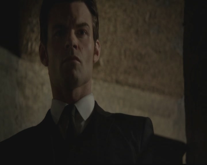 VampireDiariesWorld-dot-org_TheOriginals1x01AlwaysandForever1580.jpg
