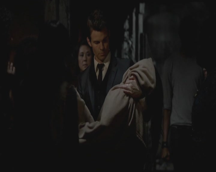 VampireDiariesWorld-dot-org_TheOriginals1x01AlwaysandForever1803.jpg