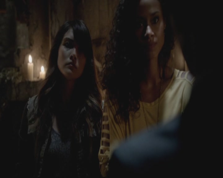 VampireDiariesWorld-dot-org_TheOriginals1x01AlwaysandForever1828.jpg