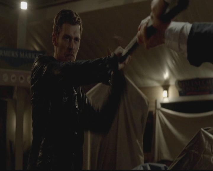 VampireDiariesWorld-dot-org_TheOriginals1x01AlwaysandForever1909.jpg