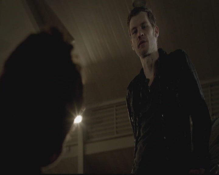 VampireDiariesWorld-dot-org_TheOriginals1x01AlwaysandForever1939.jpg