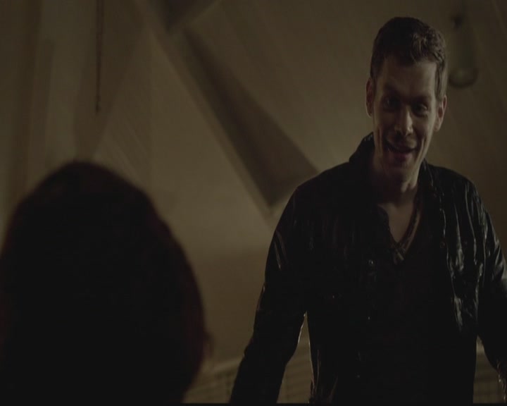 VampireDiariesWorld-dot-org_TheOriginals1x01AlwaysandForever1977.jpg