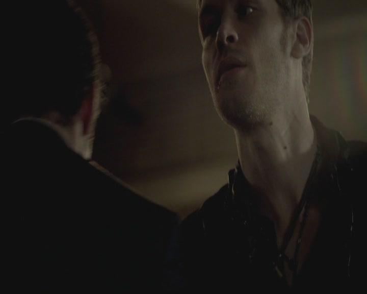 VampireDiariesWorld-dot-org_TheOriginals1x01AlwaysandForever1981.jpg