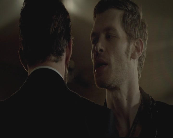 VampireDiariesWorld-dot-org_TheOriginals1x01AlwaysandForever1983.jpg