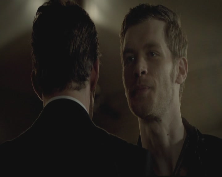 VampireDiariesWorld-dot-org_TheOriginals1x01AlwaysandForever1984.jpg