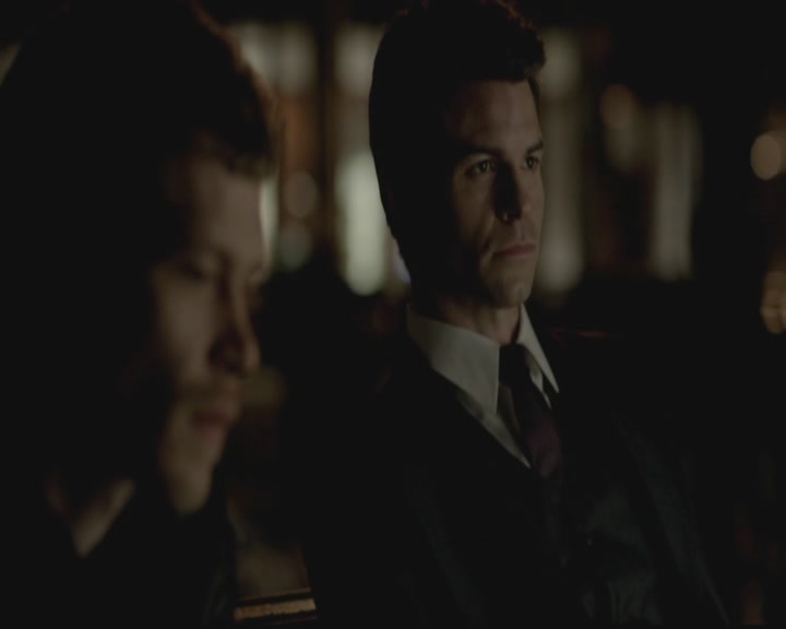 VampireDiariesWorld-dot-org_TheOriginals1x01AlwaysandForever2011.jpg