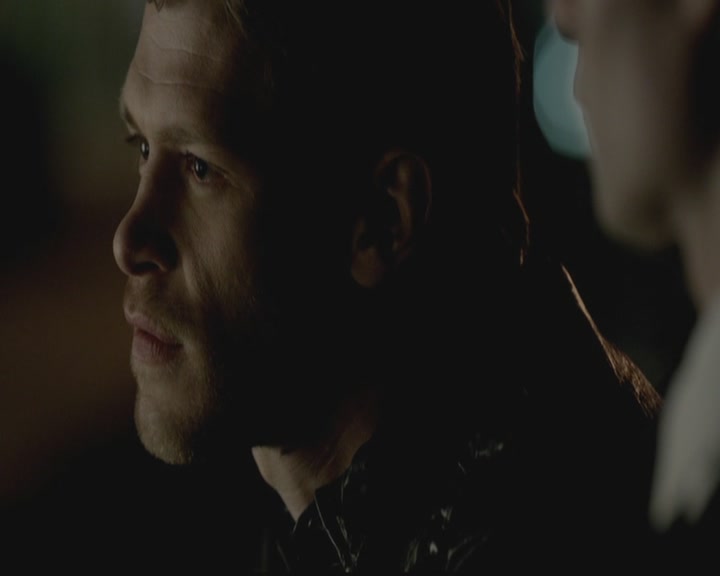 VampireDiariesWorld-dot-org_TheOriginals1x01AlwaysandForever2076.jpg