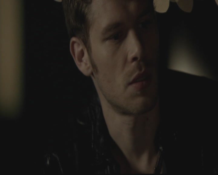 VampireDiariesWorld-dot-org_TheOriginals1x01AlwaysandForever2110.jpg