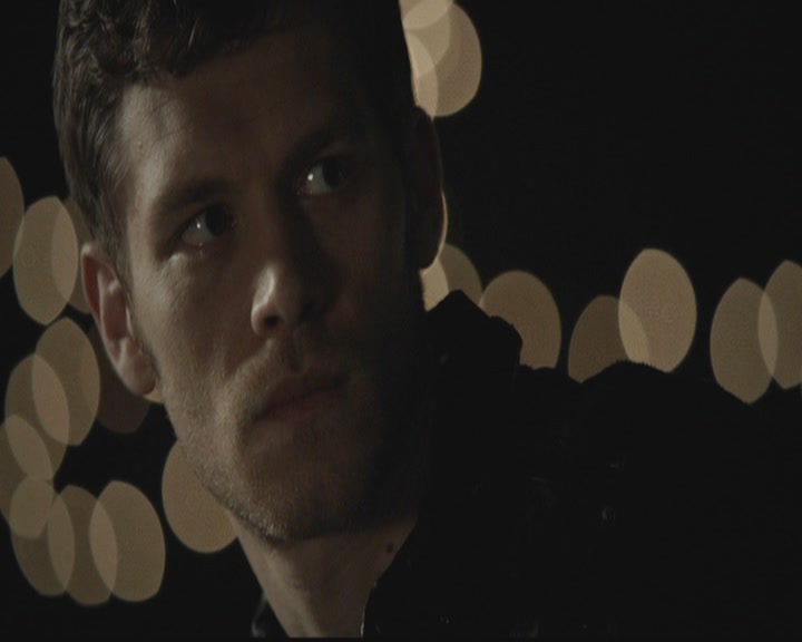 VampireDiariesWorld-dot-org_TheOriginals1x01AlwaysandForever2119.jpg