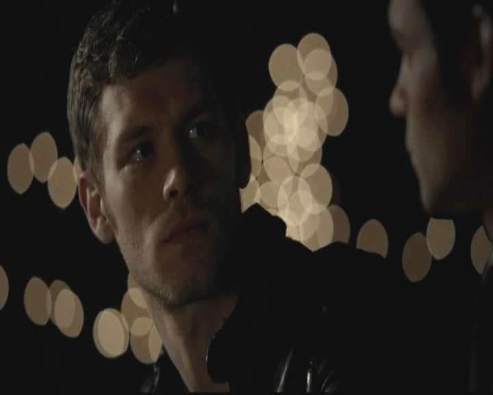 VampireDiariesWorld-dot-org_TheOriginals1x01AlwaysandForever2128.jpg