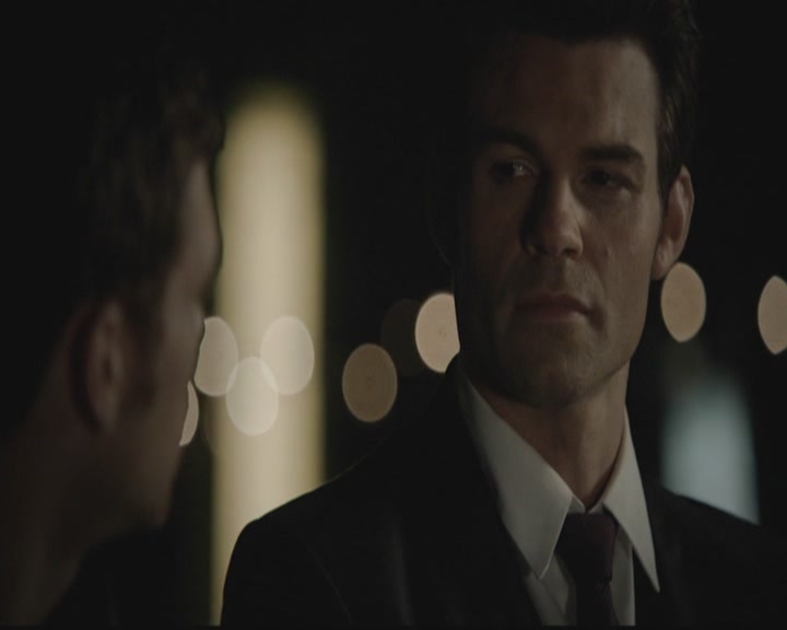 VampireDiariesWorld-dot-org_TheOriginals1x01AlwaysandForever2129.jpg