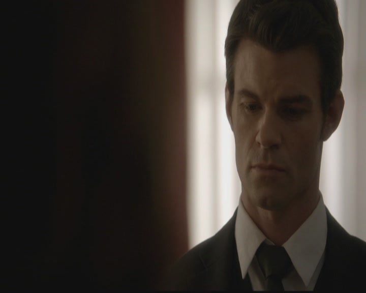 VampireDiariesWorld-dot-org_TheOriginals1x01AlwaysandForever2199.jpg