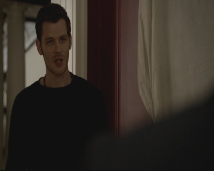 VampireDiariesWorld-dot-org_TheOriginals1x01AlwaysandForever2240.jpg