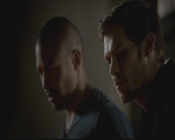 VampireDiariesWorld-dot-org_TheOriginals1x02HouseOfTheRisingSun0065.jpg