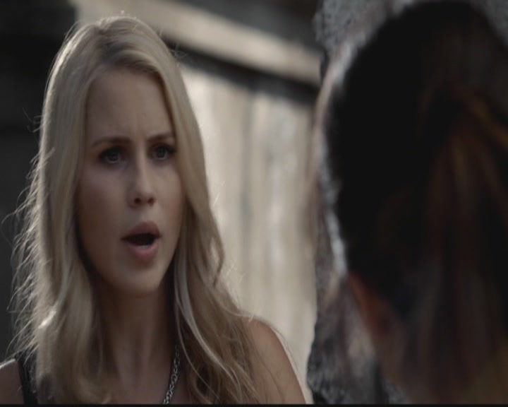 VampireDiariesWorld-dot-org_TheOriginals1x02HouseOfTheRisingSun0581.jpg