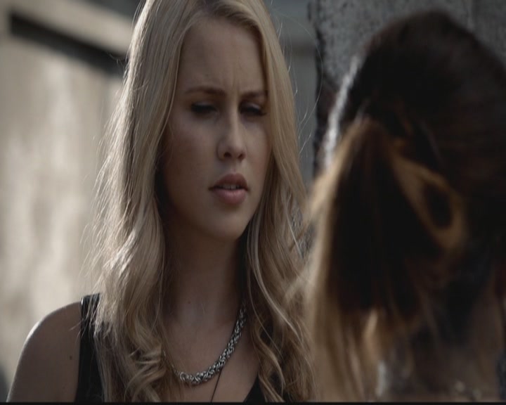 VampireDiariesWorld-dot-org_TheOriginals1x02HouseOfTheRisingSun0584.jpg