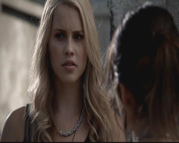 VampireDiariesWorld-dot-org_TheOriginals1x02HouseOfTheRisingSun0585.jpg