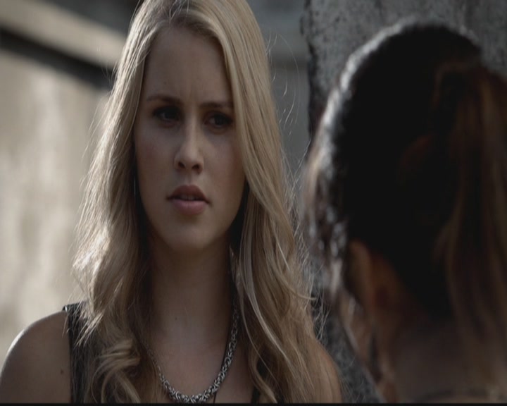 VampireDiariesWorld-dot-org_TheOriginals1x02HouseOfTheRisingSun0588.jpg