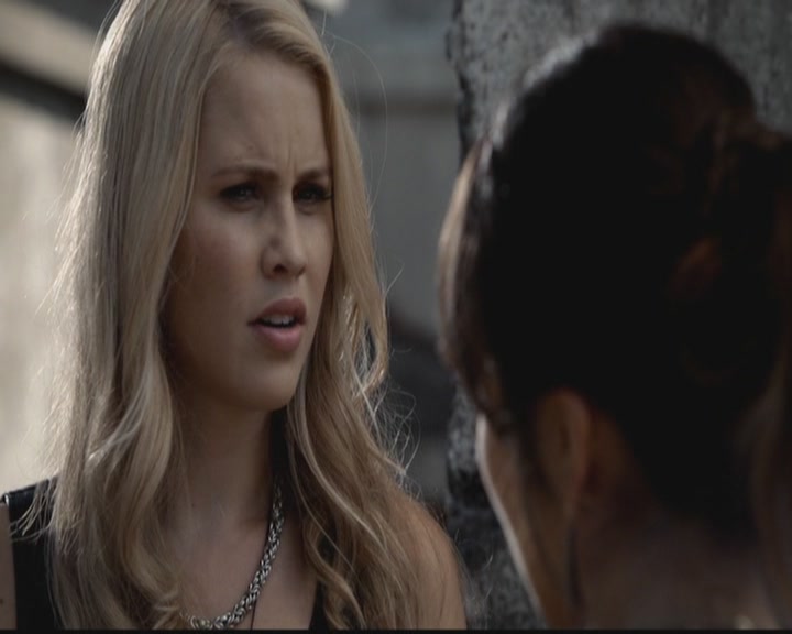 VampireDiariesWorld-dot-org_TheOriginals1x02HouseOfTheRisingSun0597.jpg