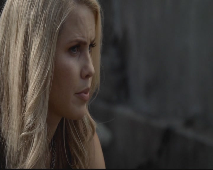 VampireDiariesWorld-dot-org_TheOriginals1x02HouseOfTheRisingSun0622.jpg