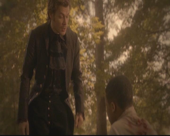 VampireDiariesWorld-dot-org_TheOriginals1x02HouseOfTheRisingSun0711.jpg