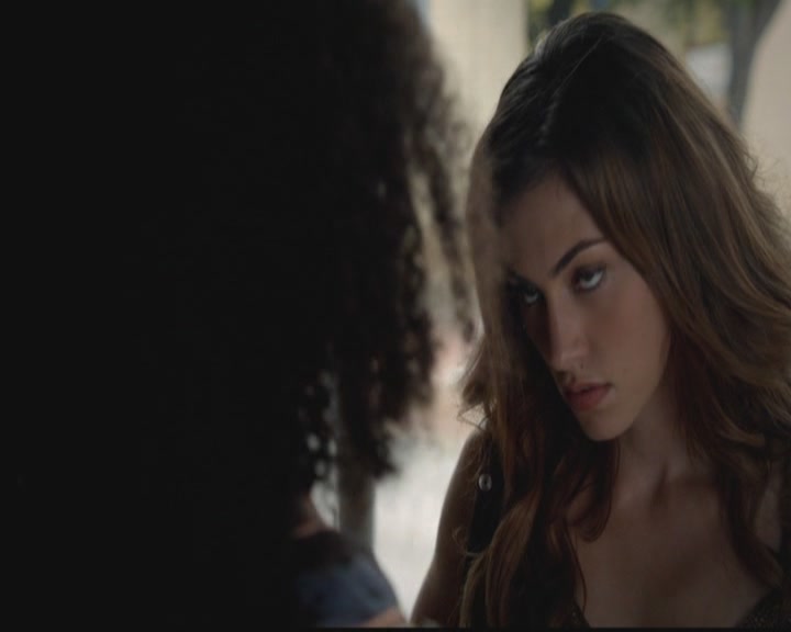 VampireDiariesWorld-dot-org_TheOriginals1x02HouseOfTheRisingSun0883.jpg