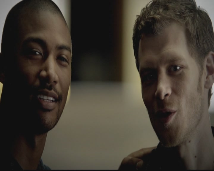 VampireDiariesWorld-dot-org_TheOriginals1x02HouseOfTheRisingSun0935.jpg