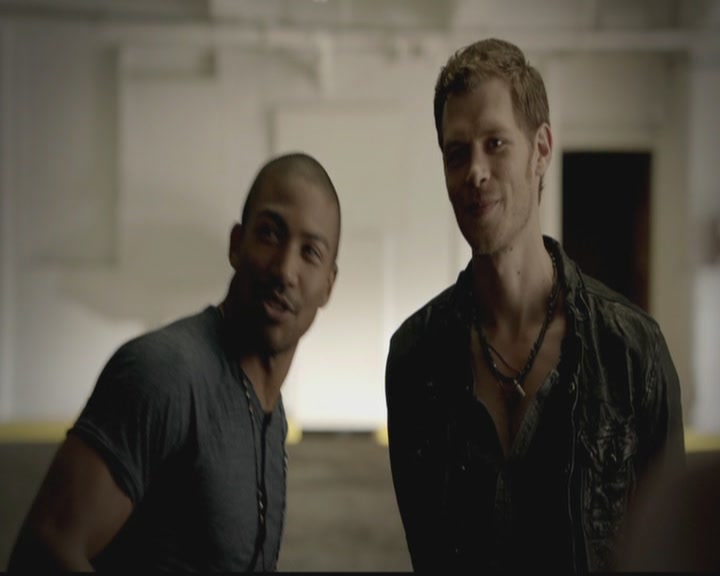 VampireDiariesWorld-dot-org_TheOriginals1x02HouseOfTheRisingSun0936.jpg