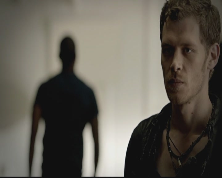 VampireDiariesWorld-dot-org_TheOriginals1x02HouseOfTheRisingSun0976.jpg