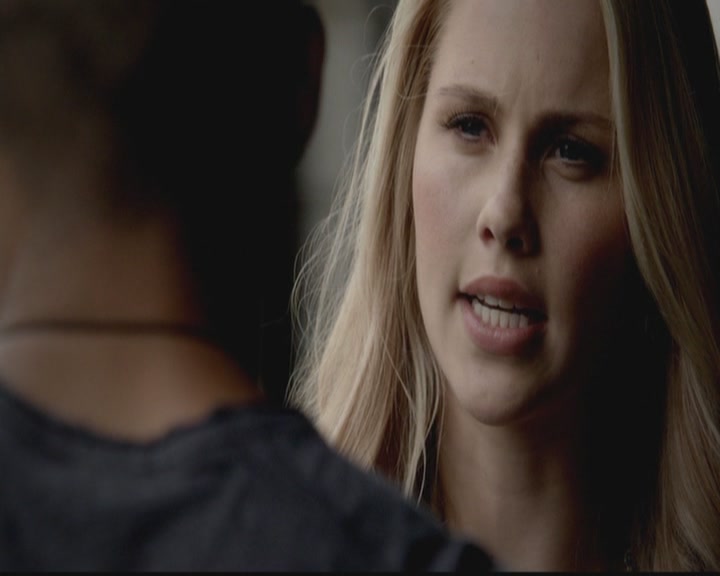 VampireDiariesWorld-dot-org_TheOriginals1x02HouseOfTheRisingSun1076.jpg