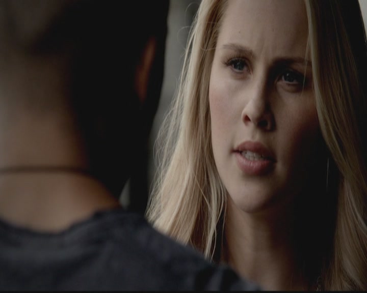 VampireDiariesWorld-dot-org_TheOriginals1x02HouseOfTheRisingSun1077.jpg